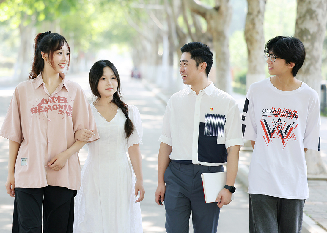 “知心大朋友”梦哥:学生的成长,就是对我最好的肯定!